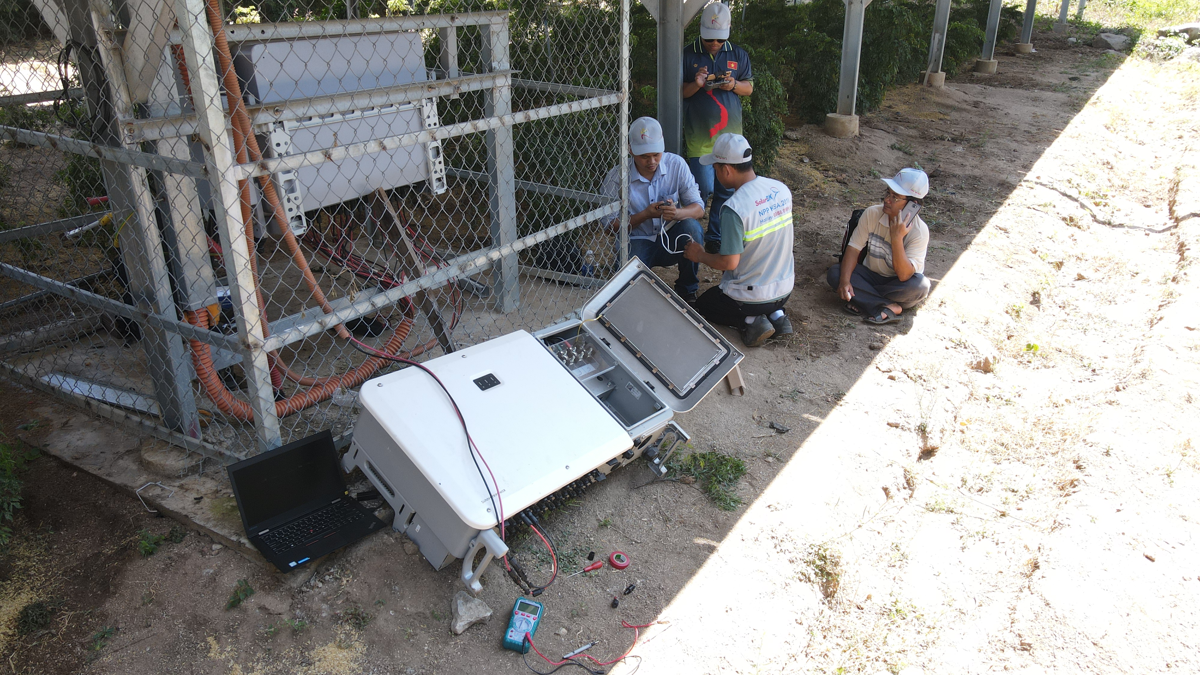 Các Lưu ý Vàng khi Bảo trì Hệ thống Năng lượng Mặt trời Mùa mưa